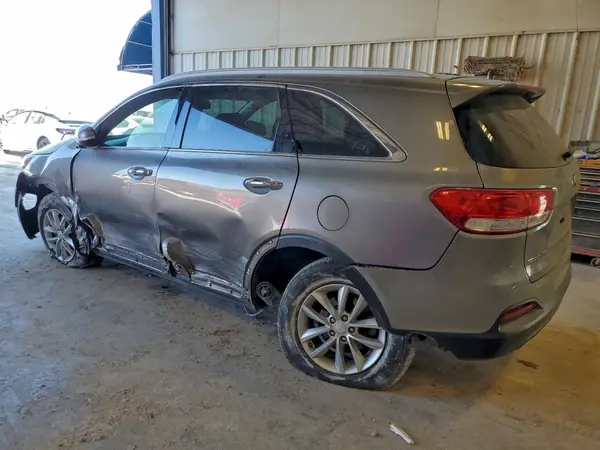 5XYPG4A34HG299508 2017 KIA SORENTO - Image 2