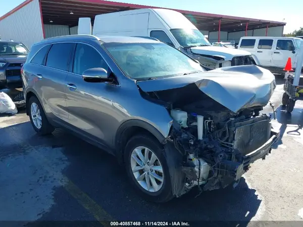 5XYPG4A34HG299525 2017 KIA SORENTO - Image 1
