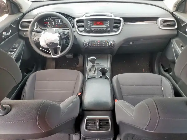 5XYPG4A34HG301760 2017 KIA SORENTO - Image 8
