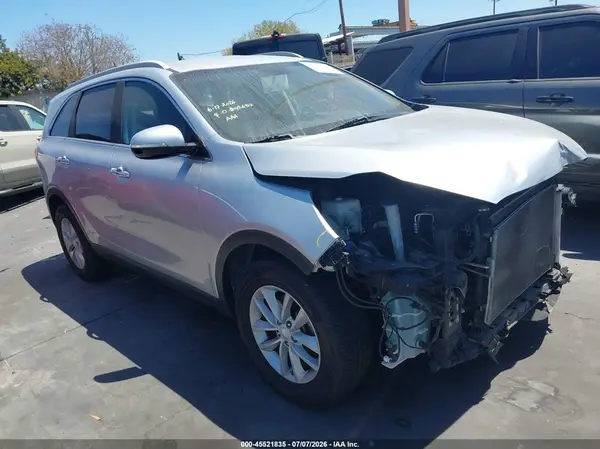 5XYPG4A34HG310961 2017 KIA SORENTO - Image 1