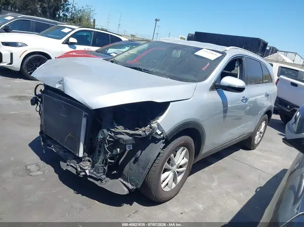 5XYPG4A34HG310961 2017 KIA SORENTO - Image 2