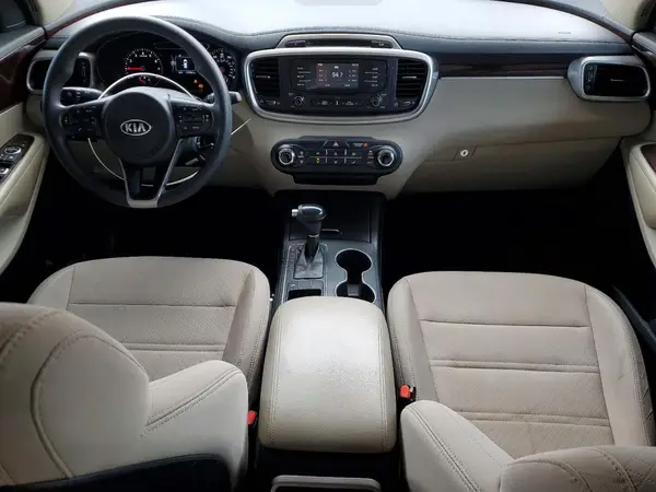 5XYPG4A34HG336573 2017 KIA SORENTO - Image 8