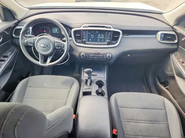 5XYPG4A34JG340175 2018 KIA SORENTO - Image 8