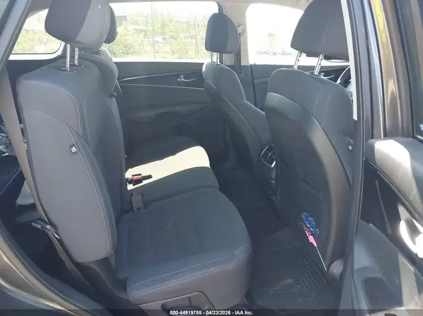 5XYPG4A34JG341262 2018 KIA SORENTO - Image 8