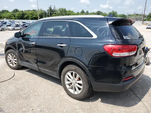 5XYPG4A34JG346106 2018 KIA SORENTO - Image 2