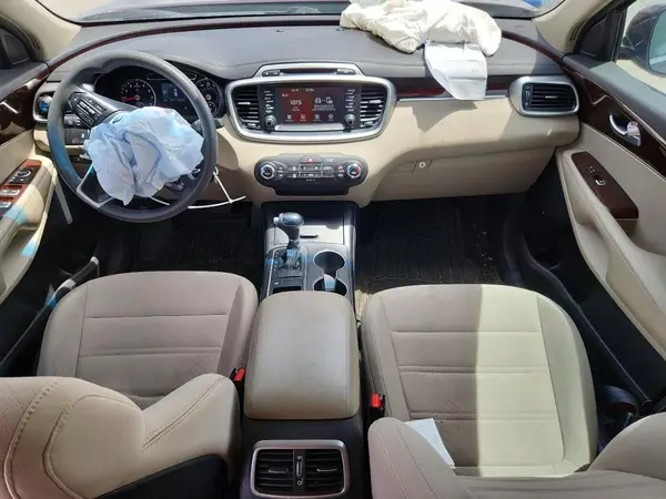 5XYPG4A34JG347062 2018 KIA SORENTO - Image 8
