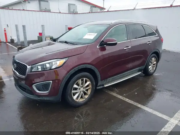 5XYPG4A34JG347093 2018 KIA SORENTO - Image 2