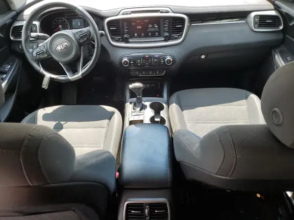 5XYPG4A34JG348499 2018 KIA SORENTO - Image 8