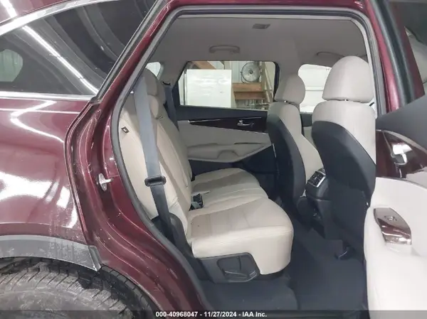 5XYPG4A34JG353203 2018 KIA SORENTO - Image 8