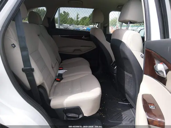 5XYPG4A34JG357395 2018 KIA SORENTO - Image 8