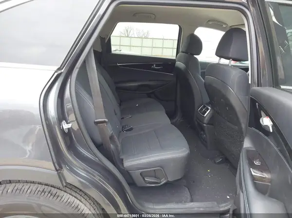 5XYPG4A34JG371717 2018 KIA SORENTO - Image 8