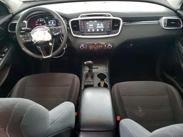 5XYPG4A34JG377629 2018 KIA SORENTO - Image 8