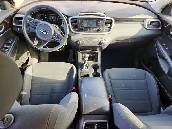5XYPG4A34JG378375 2018 KIA SORENTO - Image 8
