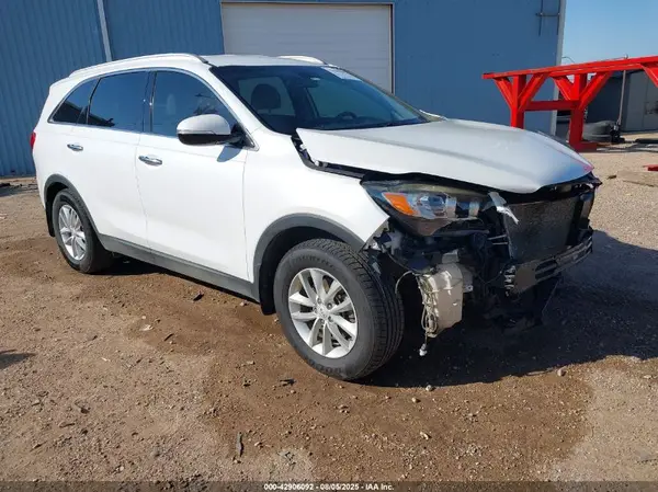 5XYPG4A34JG385505 2018 KIA SORENTO - Image 1