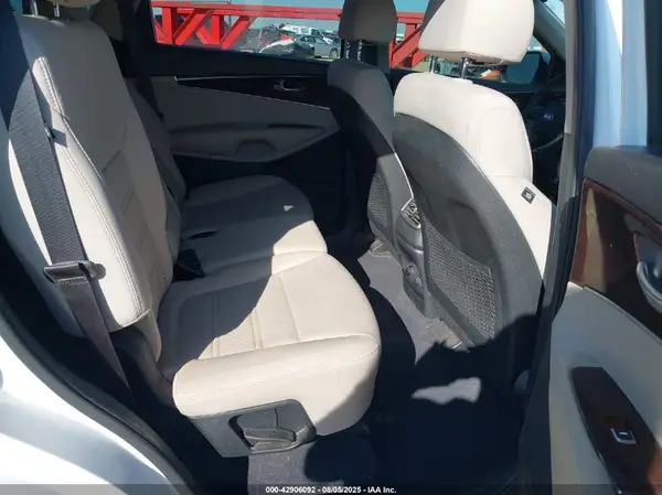 5XYPG4A34JG385505 2018 KIA SORENTO - Image 8