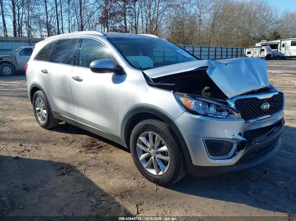 5XYPG4A34JG387822 2018 KIA SORENTO - Image 1