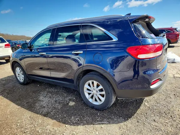 5XYPG4A34JG395659 2018 KIA SORENTO - Image 2