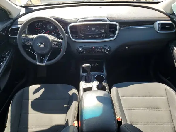 5XYPG4A34JG417207 2018 KIA SORENTO - Image 8