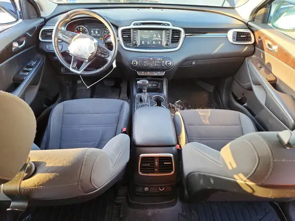 5XYPG4A34JG422973 2018 KIA SORENTO - Image 8