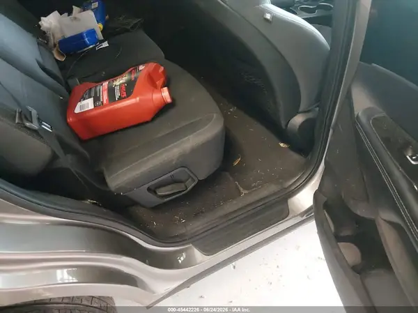 5XYPG4A34JG424674 2018 KIA SORENTO - Image 8