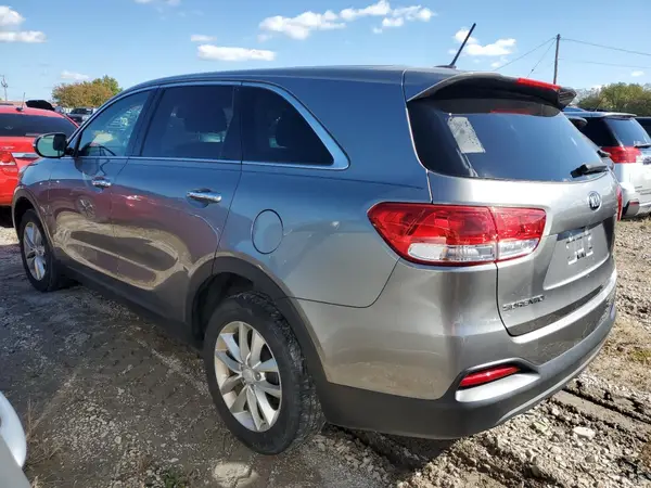 5XYPG4A34JG428241 2018 KIA SORENTO - Image 2
