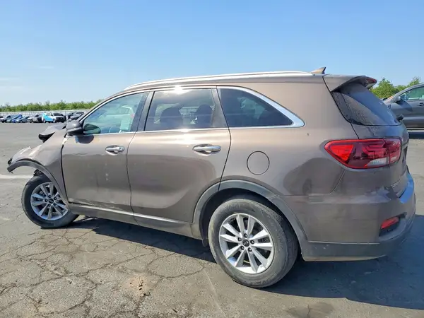 5XYPG4A34KG433599 2019 KIA SORENTO - Image 2