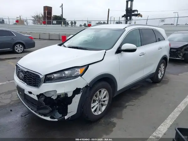 5XYPG4A34KG465212 2019 KIA SORENTO - Image 2
