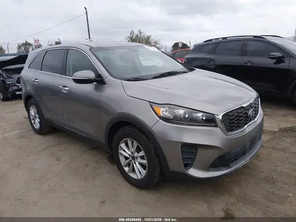 5XYPG4A34KG465386 2019 KIA SORENTO - Image 1
