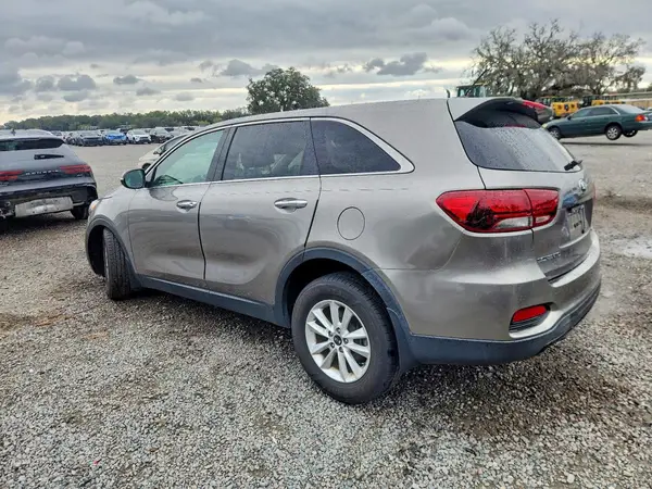 5XYPG4A34KG469907 2019 KIA SORENTO - Image 2