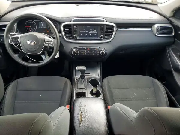 5XYPG4A34KG474590 2019 KIA SORENTO - Image 8
