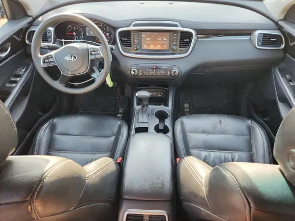 5XYPG4A34KG475660 2019 KIA SORENTO - Image 8