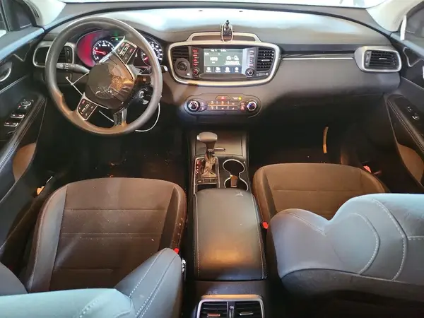 5XYPG4A34KG480762 2019 KIA SORENTO - Image 8