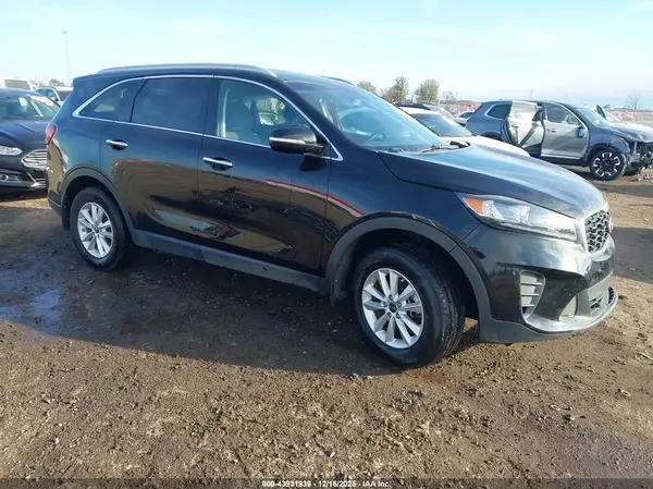 5XYPG4A34KG494824 2019 KIA SORENTO - Image 1