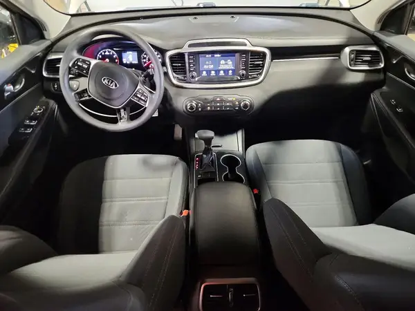 5XYPG4A34KG503232 2019 KIA SORENTO - Image 8