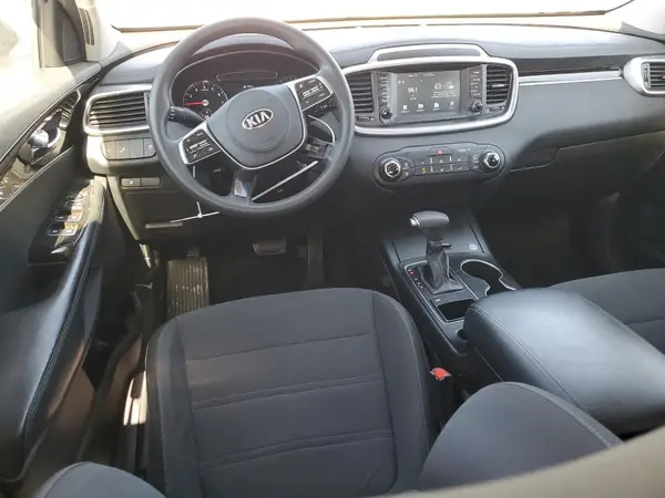5XYPG4A34KG504929 2019 KIA SORENTO - Image 8