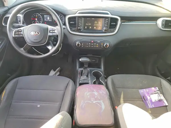 5XYPG4A34KG508009 2019 KIA SORENTO - Image 8