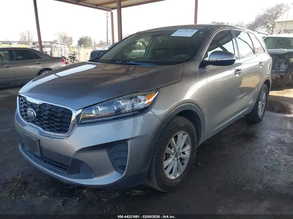 5XYPG4A34KG511525 2019 KIA SORENTO - Image 2