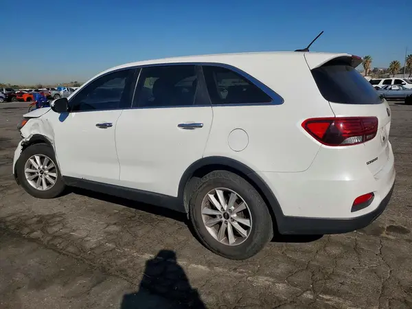 5XYPG4A34KG516076 2019 KIA SORENTO - Image 2
