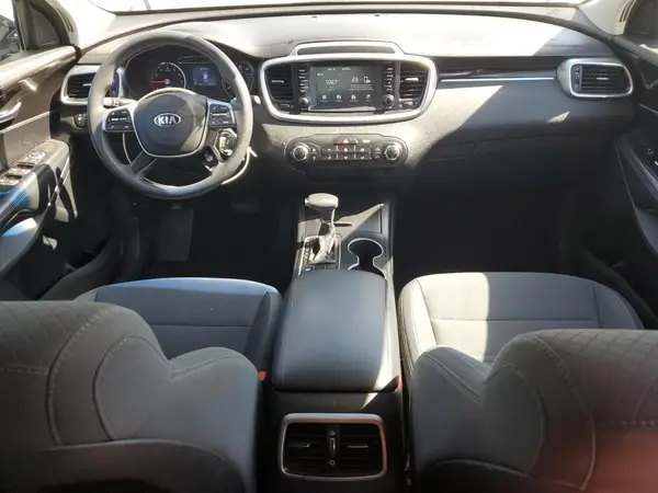5XYPG4A34KG520189 2019 KIA SORENTO - Image 8