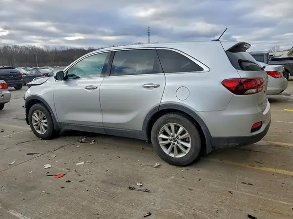 5XYPG4A34KG530155 2019 KIA SORENTO - Image 2