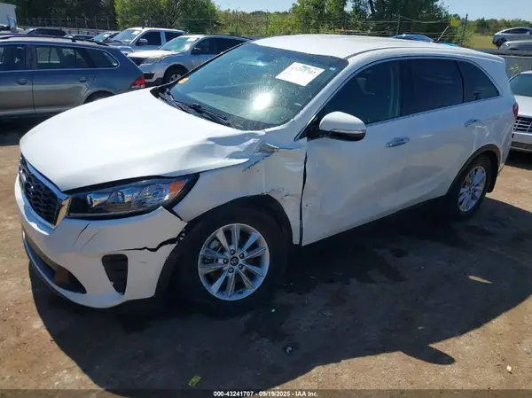 5XYPG4A34KG531614 2019 KIA SORENTO - Image 2