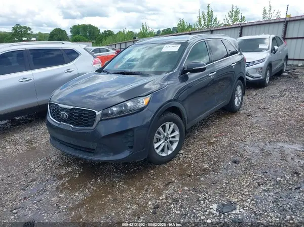 5XYPG4A34KG538689 2019 KIA SORENTO - Image 2