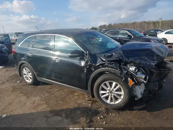 5XYPG4A34KG540278 2019 KIA SORENTO - Image 1