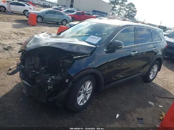 5XYPG4A34KG540278 2019 KIA SORENTO - Image 2
