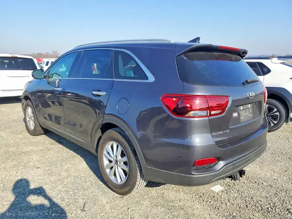 5XYPG4A34KG546064 2019 KIA SORENTO - Image 2