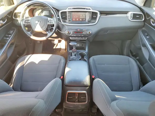 5XYPG4A34KG546064 2019 KIA SORENTO - Image 8