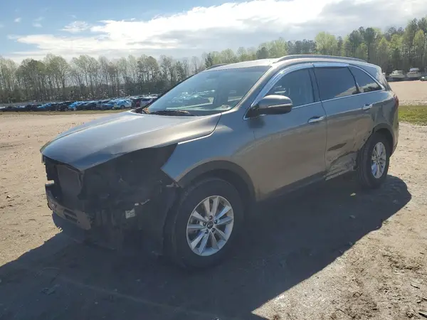 5XYPG4A34KG556447 2019 KIA SORENTO - Image 1