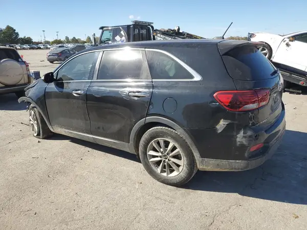 5XYPG4A34KG563527 2019 KIA SORENTO - Image 2