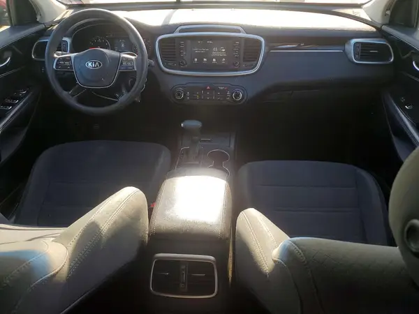 5XYPG4A34KG565004 2019 KIA SORENTO - Image 8