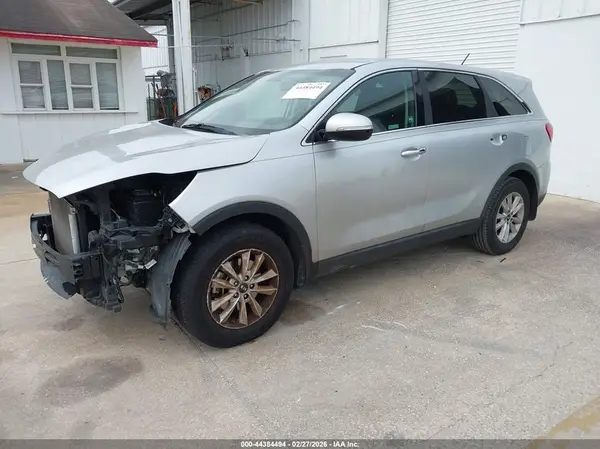 5XYPG4A34KG565343 2019 KIA SORENTO - Image 2